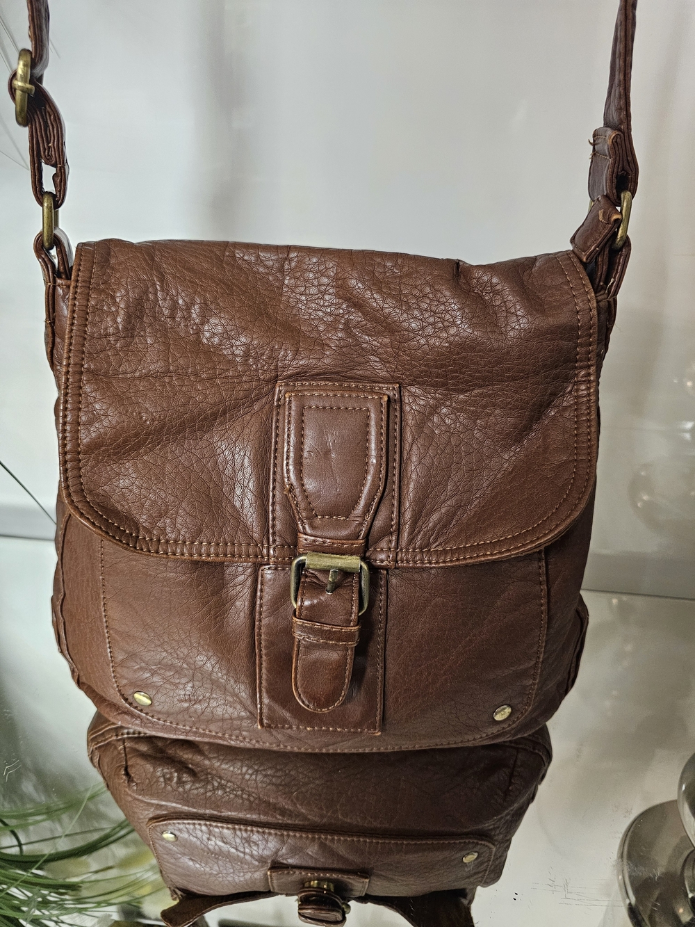 G.H. Bass & Co. Brown Leather Interior Handbag Organizer